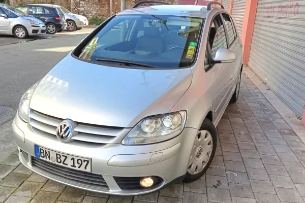 Auto in Vendita a Tirana - 3,800 Euro