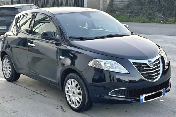 Auto in Vendita a Tirana - 3,200 Euro