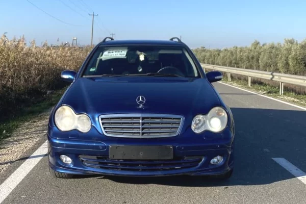 Auto in Vendita a Tirana - 3,800 Euro