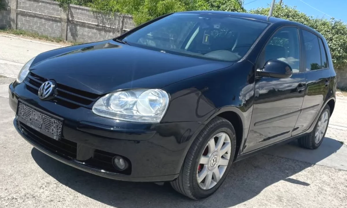 Auto in Vendita a Kavaja, Volkswagen, 2005 Diesel,Kambio Manual Pagamento 2,999  Euro.