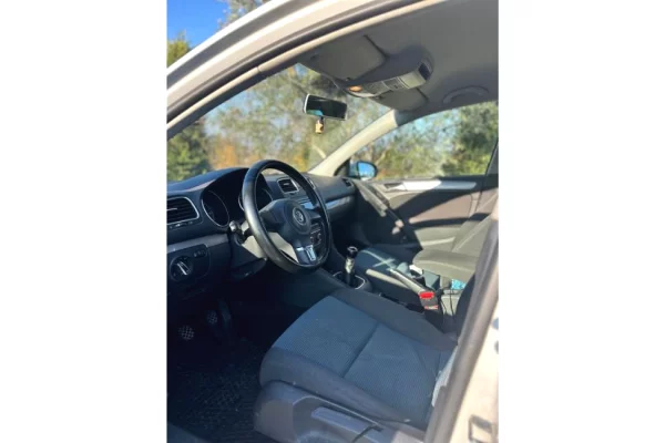 Auto in Vendita a Tirana - 5,300 Euro