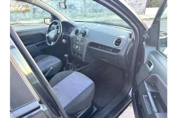 Auto in Vendita a Tirana - 2,600 Euro