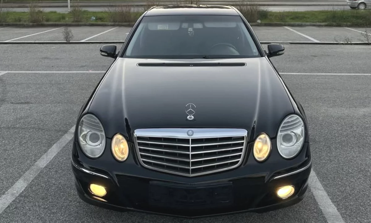 Auto in Vendita a Tirana, Mercedes-Benz, 2006 Diesel,Kambio Automatik Pagamento 5,400  Euro.