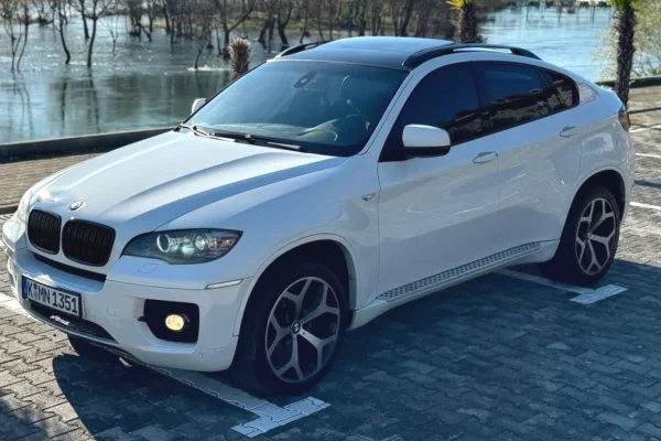 Auto in Vendita a Tirana - 10,500 Euro