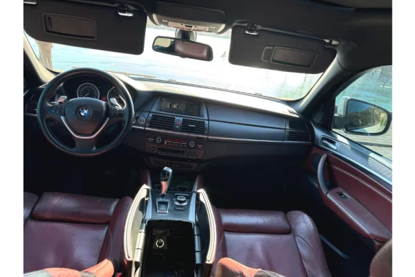 Auto in Vendita a Tirana - 10,500 Euro