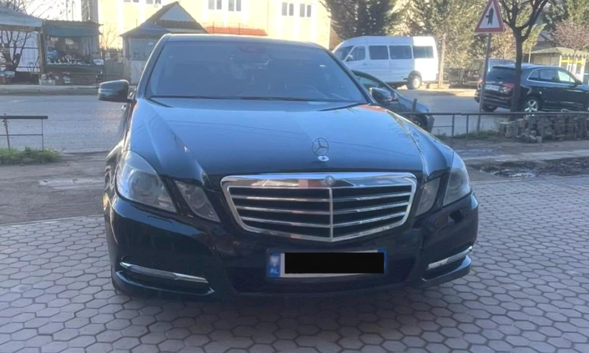Auto in Vendita a Tirana, Mercedes-Benz, 2007 Diesel,Kambio Automatik Pagamento 7,000  Euro.