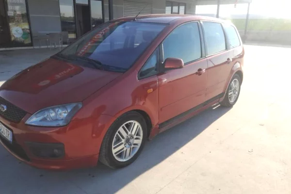 Auto in Vendita a Tirana - 2,600 Euro