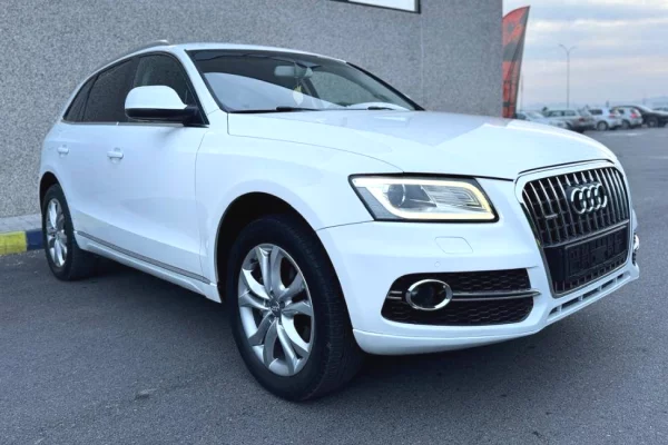 Auto in Vendita a Tirana - 11,500 Euro