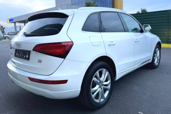 Auto in Vendita a Tirana - 11,500 Euro