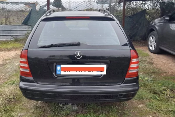 Auto in Vendita a Tirana - 3,900 Euro