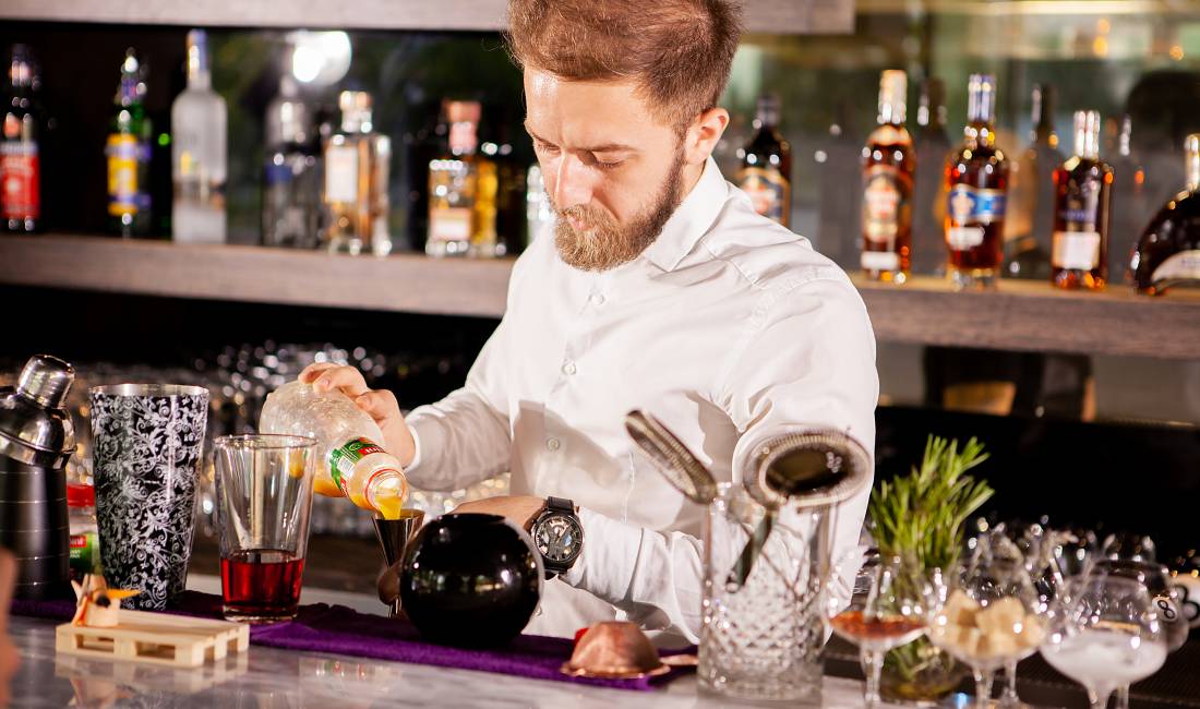 Njoftime Pune ne Tirane, Profesioni Banakier dhe Kamarier , Me eksperience, Pagesa Me Marreveshje.