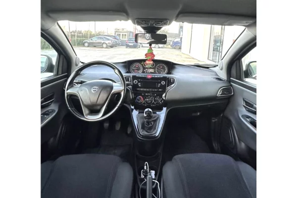 Auto in Vendita a Tirana - 3,200 Euro