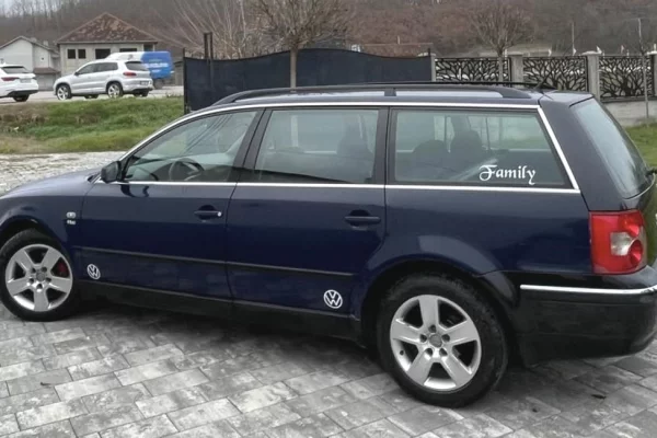 Auto in Vendita a Mitrovica, Volkswagen, 2008 Diesel,Kambio Automatik Pagamento 3,600  Euro.