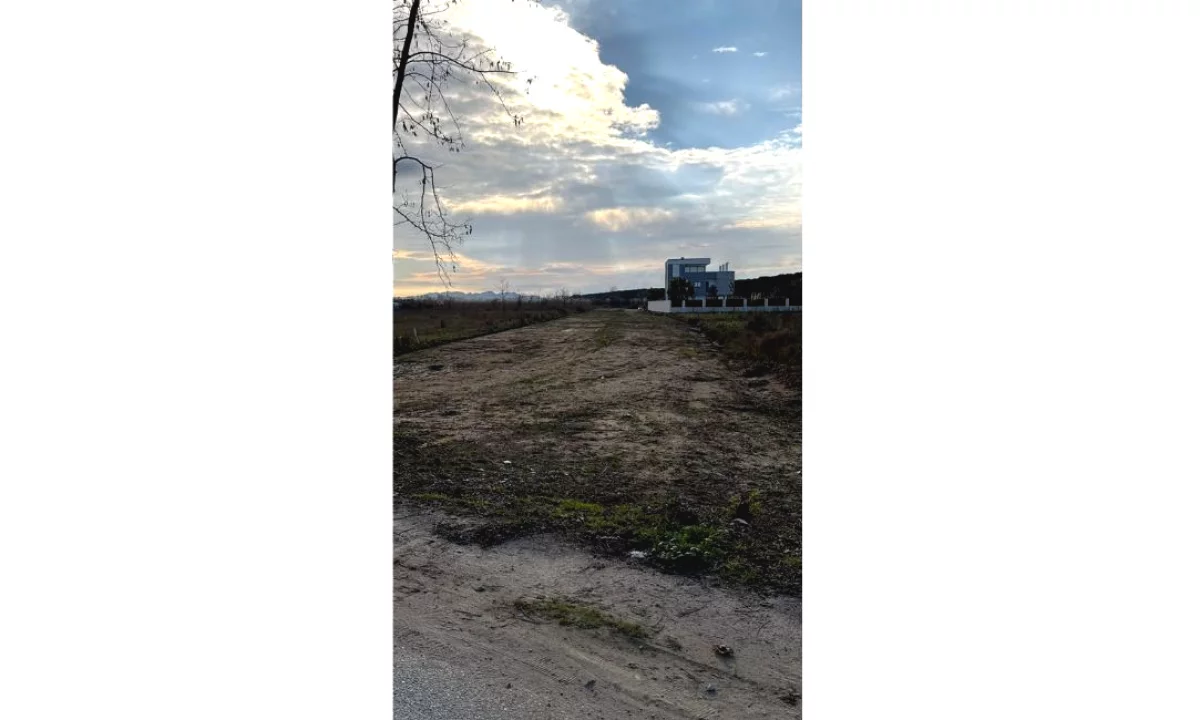  Shiten 4 dylym toke – Bishkamez, Sektori Rinia, Durres