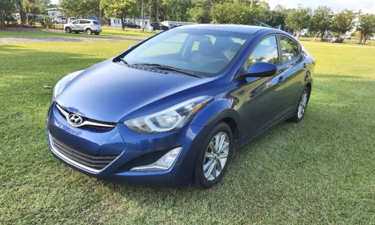 Makina ne shitje ne Tirane, Hyundai, 2016 Benzine,Kambio Automatik Pagesa 6,800  Euro.