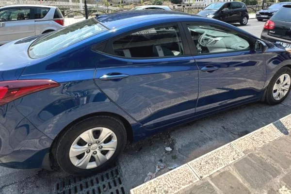 Makina ne shitje ne Tirane - 6,800 Euro