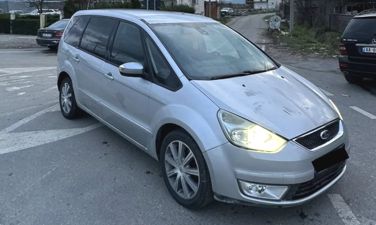 Auto in Vendita a Tirana, Ford, 2009 Diesel,Kambio Automatik Pagamento 3,000  Euro.