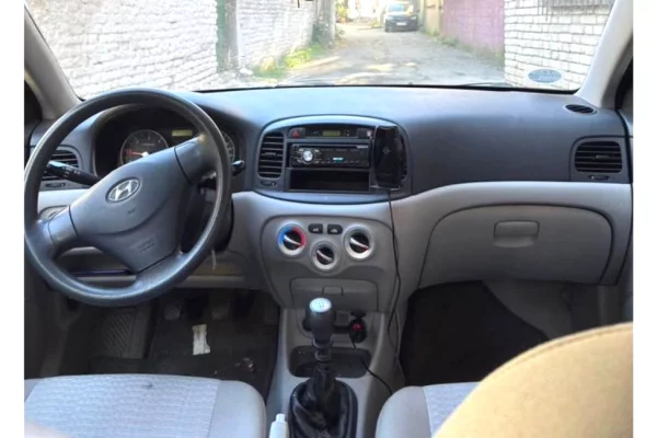 Auto in Vendita a Tirana - 2,400 Euro