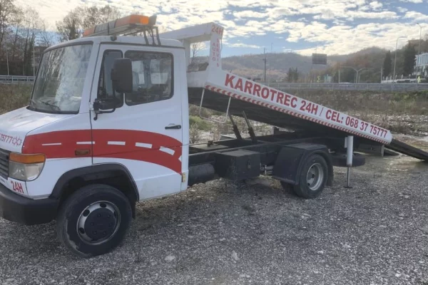 Auto in Vendita a Tirana - 14,000 Euro