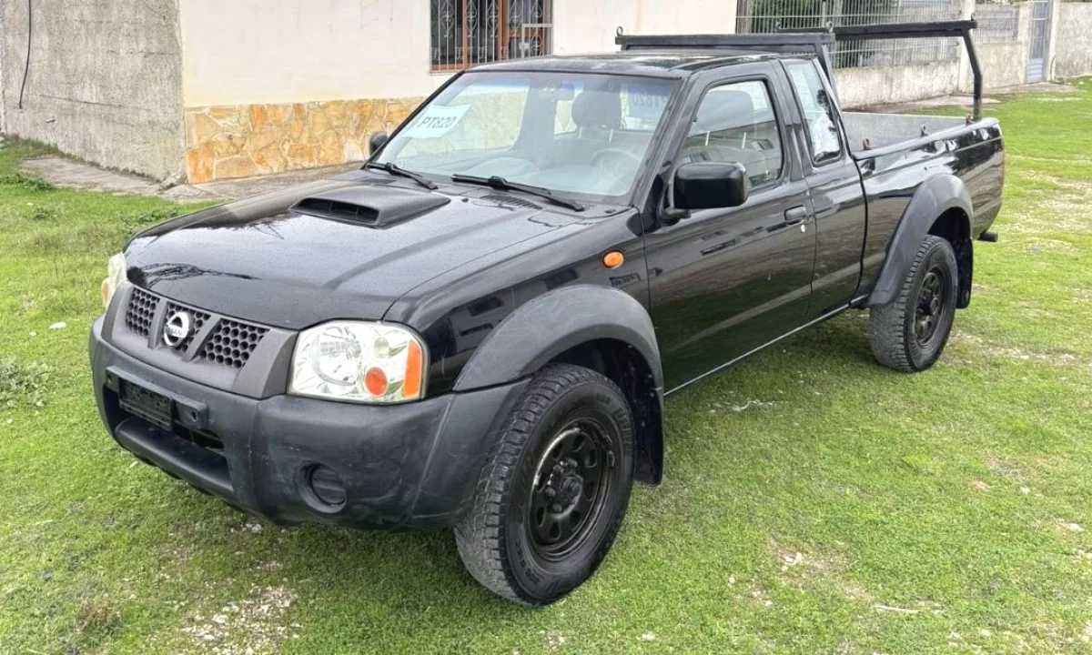 Auto in Vendita a Tirana, Nissan, 2011 Diesel,Kambio Manual Pagamento 9,800  Euro.