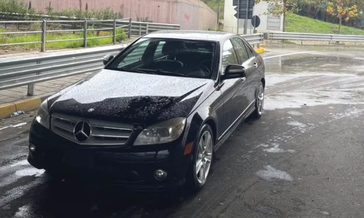 Auto in Vendita a Tirana, Mercedes-Benz, 2009 gasoline-gas,Kambio Automatik Pagamento 5,700  Euro.