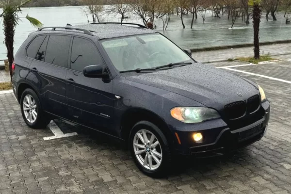 Auto in Vendita a Tirana - 8,500 Euro