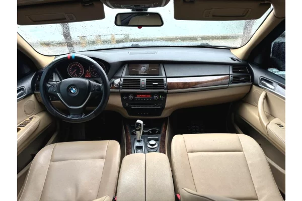 Auto in Vendita a Tirana - 8,500 Euro