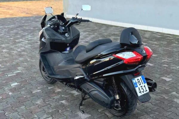 Moto e Scooter in vendita a Tirana - 2,400 Euro