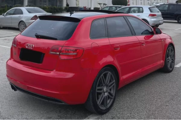 Auto in Vendita a Tirana - 6,700 Euro