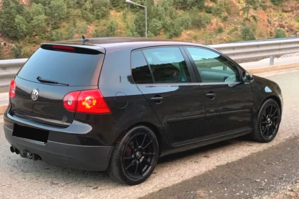 Auto in Vendita a Tirana - 4,400 Euro