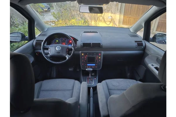 Auto in Vendita a Tirana - 2,900 Euro