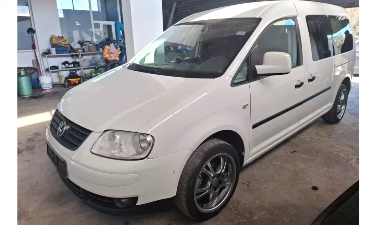 Auto in Vendita a Tirana, Volkswagen, 2008 Diesel,Kambio Manual Pagamento 6,800  Euro.