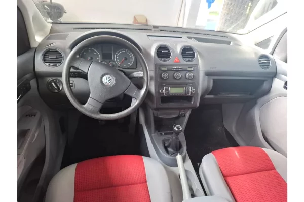 Auto in Vendita a Tirana - 6,800 Euro