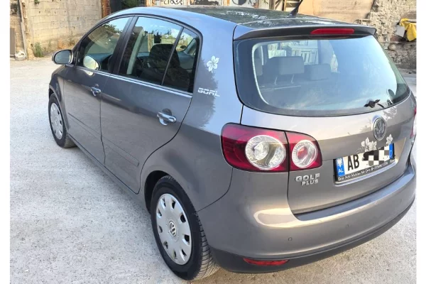 Auto in Vendita a Tirana - 4,500 Euro