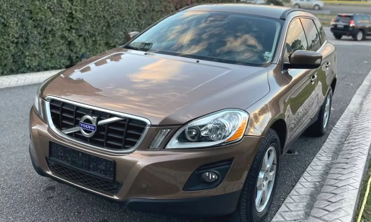 Auto in Vendita a Tirana, Volvo, 2010 Diesel,Kambio Automatik Pagamento 8,600  Euro.