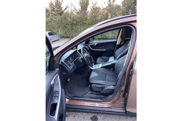 Auto in Vendita a Tirana - 8,600 Euro