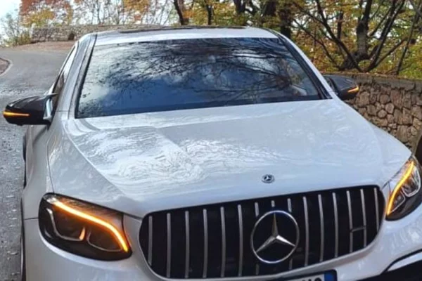 Makina ne shitje ne Tirane - 29,000 Euro