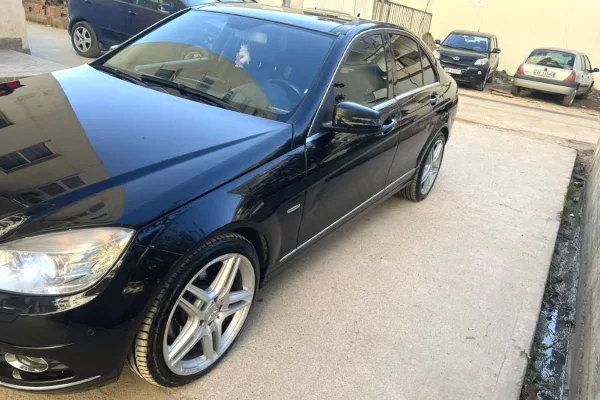 Auto in Vendita a Tirana - 5,500 Euro