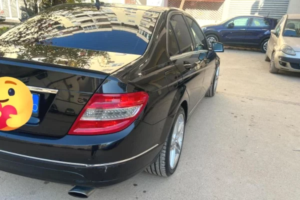 Auto in Vendita a Tirana - 5,500 Euro