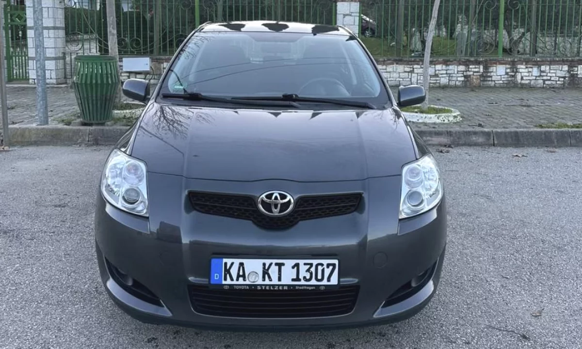 Auto in Vendita a Tirana, Toyota, 2010 Diesel,Kambio Manual Pagamento 4,600  Euro.
