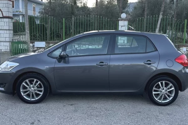 Auto in Vendita a Tirana - 4,600 Euro