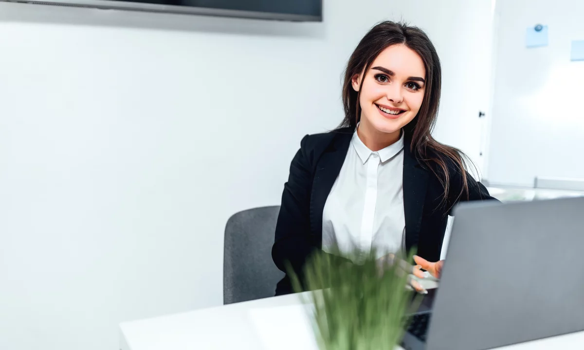 Njoftime Pune ne Tirane, Profesioni Specialist në Sektorin e Marrëdhënieve me Autoritetet Përgjegjëse , Me eksperience, Pagesa Me Marreveshje.