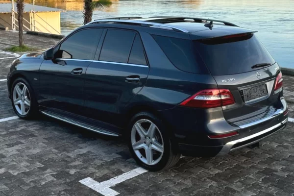 Auto in Vendita a Tirana - 14,500 Euro