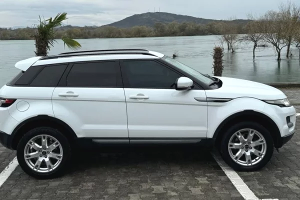 Auto in Vendita a Tirana - 14,500 Euro