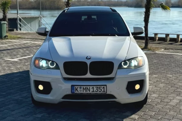 Auto in Vendita a Tirana - 10,500 Euro