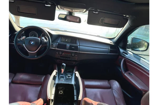 Auto in Vendita a Tirana - 10,500 Euro