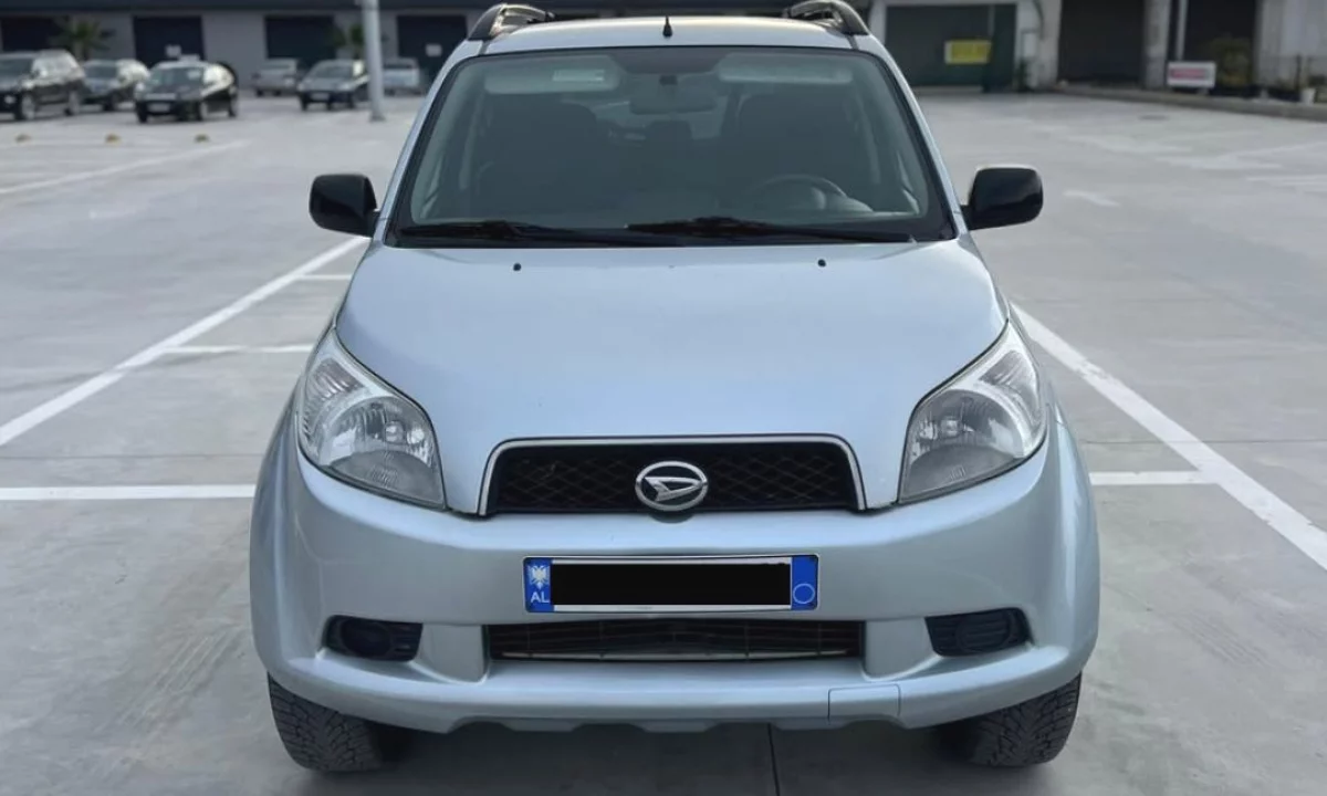 Auto in Vendita a Tirana, Daihatsu, 2008 Benzine,Kambio Automatik Pagamento 5,300  Euro.