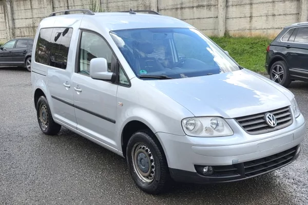 Auto in Vendita a Tirana - 4,000 Euro