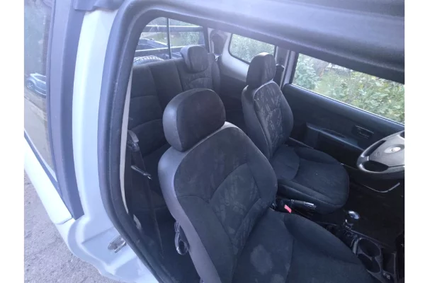 Auto in Vendita a Tirana - 7,300 Euro