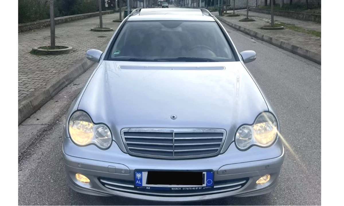 Auto in Vendita a Tirana, Mercedes-Benz, 2005 Diesel,Kambio Automatik Pagamento 4,000  Euro.